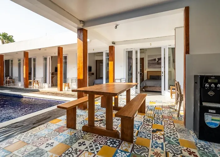 Lumturi House - Centrally Located *