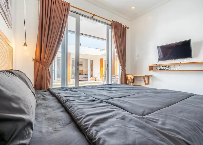 Lumturi House - Centrally Located *